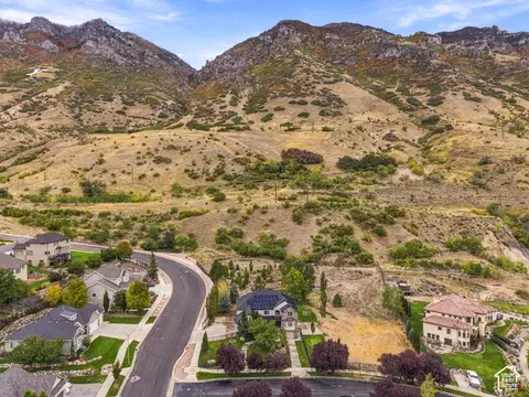 View/Area - 596 N 1420 E, Provo, UT 84606 photo 6 of 8