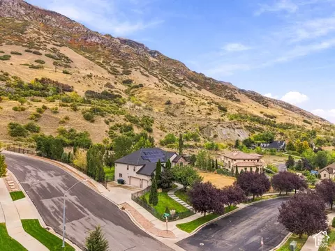 View/Area - 596 N 1420 E, Provo, UT 84606 photo 2 of 8