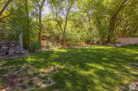 Exterior - 1085 E 800 N, Ogden, UT 84404 photo 5 of 6