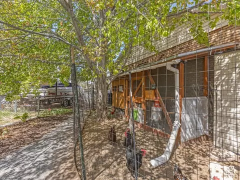 Exterior - 1622 E Royal Oak Cir S, Sandy, UT 84092 photo 9 of 14