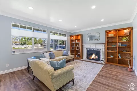 Living - 1622 E Royal Oak Cir S, Sandy, UT 84092 photo 1 of 4