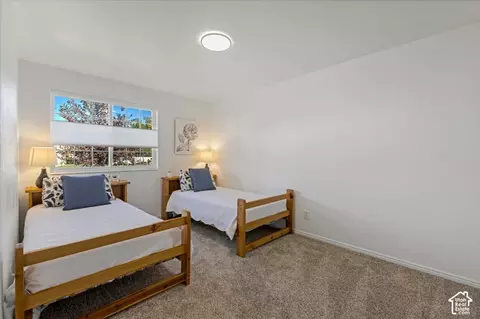 Bedroom - 1622 E Royal Oak Cir S, Sandy, UT 84092 photo 3 of 5