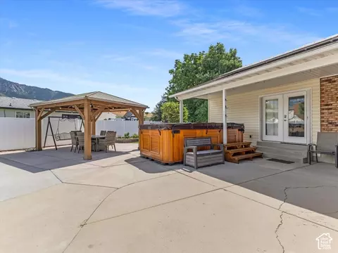 Exterior - 1622 E Royal Oak Cir S, Sandy, UT 84092 photo 11 of 14