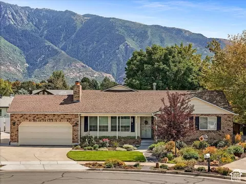 Exterior - 1622 E Royal Oak Cir S, Sandy, UT 84092 photo 2 of 14