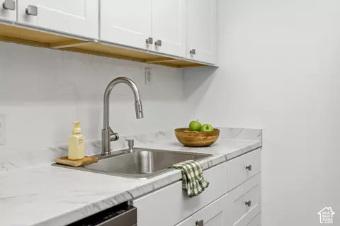 Kitchen - 17 E 400 N # 17, Bountiful, UT 84010 photo 2 of 2