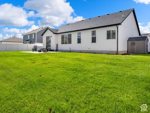 Exterior - 561 S 655 E, Hyrum, UT 84319 photo 4 of 4