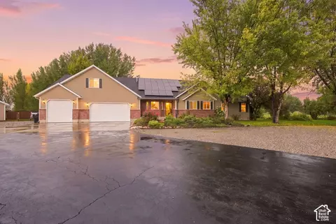 Exterior - 525 E Oneida St, Preston, ID 83263 photo 7 of 8