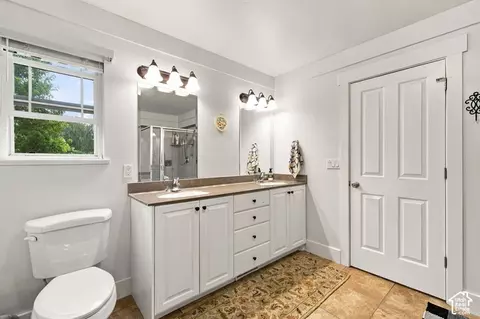 Bath - 525 E Oneida St, Preston, ID 83263 photo 7 of 10
