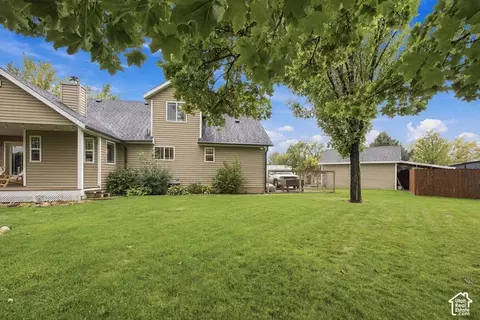 Exterior - 525 E Oneida St, Preston, ID 83263 photo 3 of 8