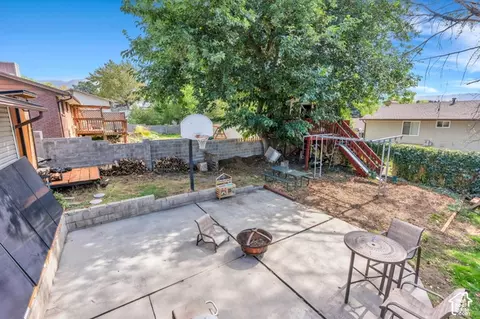 Exterior - 892 E Bear Canyon Rd S, Sandy, UT 84094 photo 11 of 15