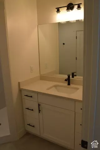 Bath - 1293 E 1620 S, Ogden, UT 84404 photo 5 of 6