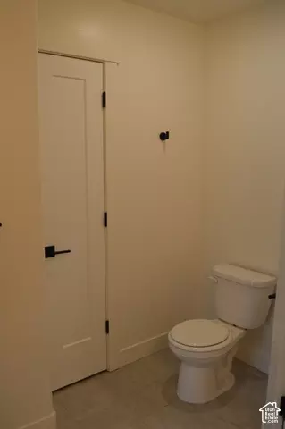 Bath - 1293 E 1620 S, Ogden, UT 84404 photo 6 of 6