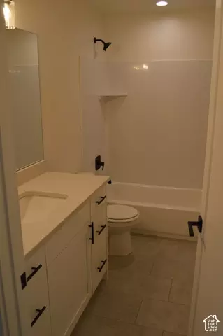 Bath - 1293 E 1620 S, Ogden, UT 84404 photo 3 of 6