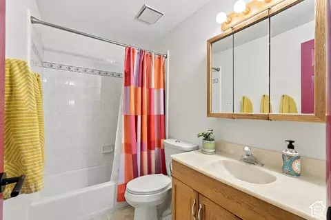 Bath - 4756 S 700 E #111, Murray, UT 84107 photo 1 of 2