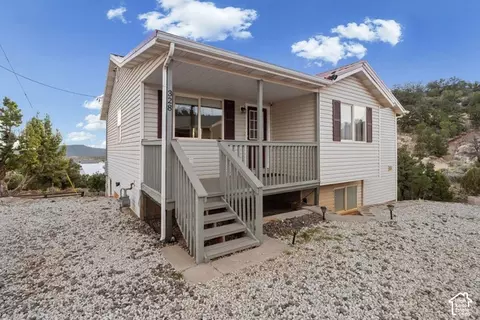 Exterior - 328 E Hillcrest Cir, Central, UT 84722 photo 4 of 20