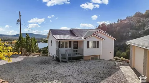 Exterior - 328 E Hillcrest Cir, Central, UT 84722 photo 1 of 20