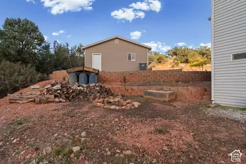 Exterior - 328 E Hillcrest Cir, Central, UT 84722 photo 7 of 20