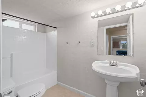 Bath - 328 E Hillcrest Cir, Central, UT 84722 photo 6 of 6