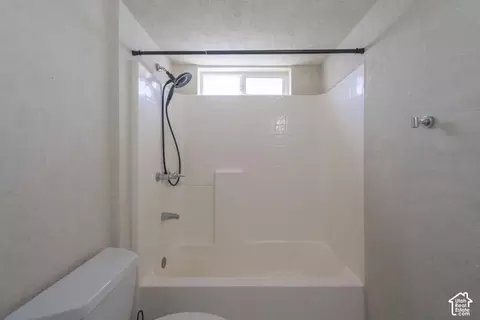 Bath - 328 E Hillcrest Cir, Central, UT 84722 photo 3 of 6