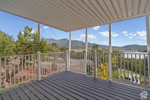 Exterior - 328 E Hillcrest Cir, Central, UT 84722 photo 2 of 20