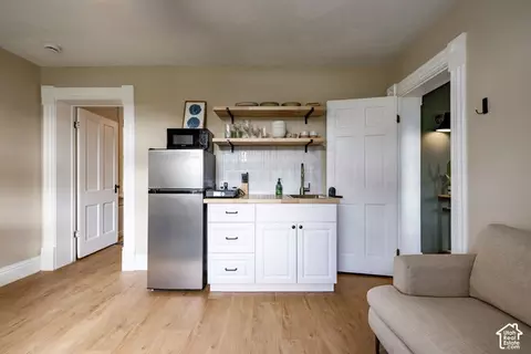 Kitchen - 1231 E 6600 S, Murray, UT 84121 photo 1 of 3