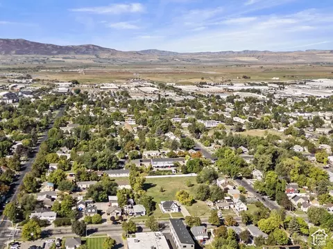 459 N 100 W, Logan, UT 84321 photo 6