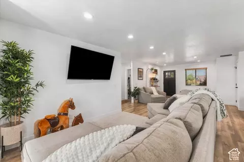 Living - 437 Scenic Rd, Francis, UT 84036 photo 1 of 1