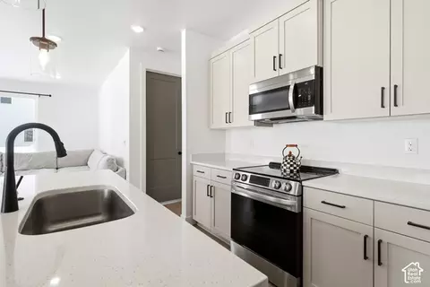 Kitchen - 1366 N 1475 E, Payson, UT 84651 photo 3 of 6