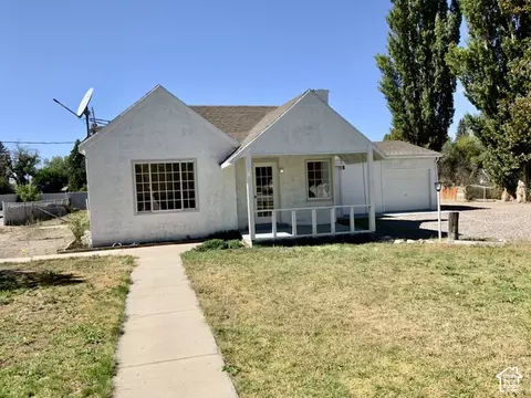 Exterior - 137 N Main St, Monroe, UT 84754 photo 2 of 8