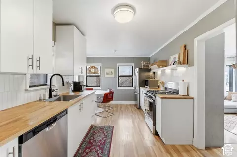 Kitchen - 321 E 6240 S, Murray, UT 84107 photo 3 of 7