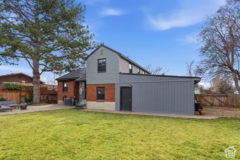 Exterior - 321 E 6240 S, Murray, UT 84107 photo 5 of 9