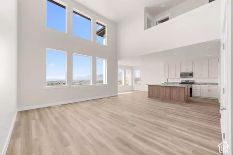 Living - 2822 S Eagle Dr #ORC 09, Spanish Fork, UT 84660 photo 2 of 2
