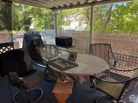 Exterior - 6575 S 670 W, Murray, UT 84123 photo 2 of 3