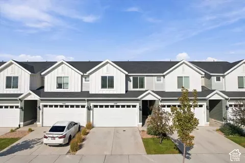 1108 E Dogwatch Dr, Saratoga Springs, UT 84045