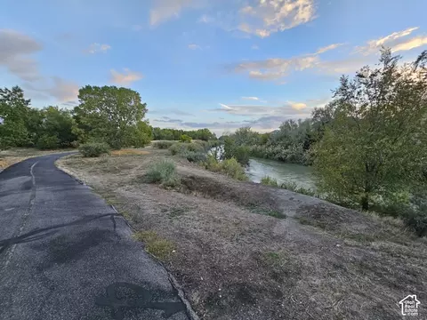 View/Area - 995 W River Point Cir, Murray, UT 84123 photo 1 of 3