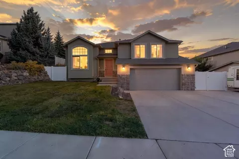 8620 W Equinox Cir, Copperton, UT 84006