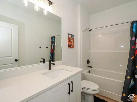 Bath - 628 S 770 E, Hyrum, UT 84319 photo 2 of 2