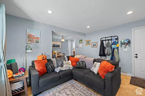 Living - 1906 N 750 W, Centerville, UT 84014 photo 1 of 3
