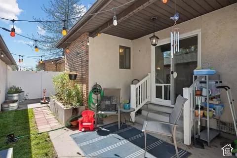 Exterior - 1906 N 750 W, Centerville, UT 84014 photo 4 of 8