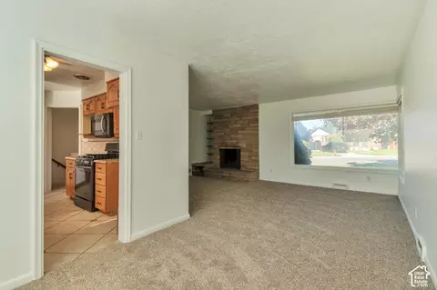 Living - 207 W Cornell Dr, Midvale, UT 84047 photo 3 of 9