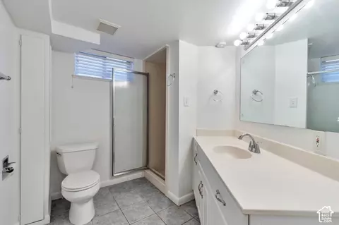 Bath - 207 W Cornell Dr, Midvale, UT 84047 photo 3 of 3