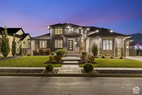 165 S Farmhouse Cir, Kaysville, UT 84037