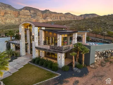 Exterior - 3652 S Cypress Rd, Hurricane, UT 84737 photo 2 of 17