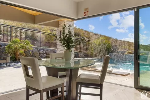 Dining - 3652 S Cypress Rd, Hurricane, UT 84737 photo 4 of 6