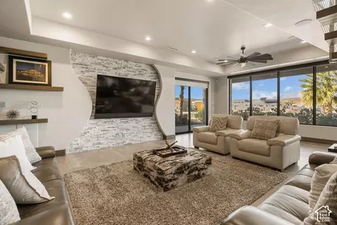 Living - 3652 S Cypress Rd, Hurricane, UT 84737 photo 5 of 7