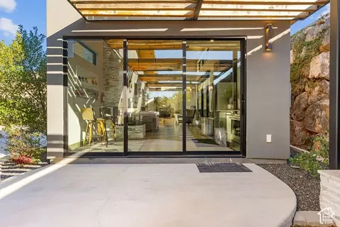 Exterior - 3652 S Cypress Rd, Hurricane, UT 84737 photo 4 of 17