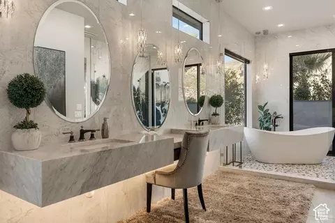 Bath - 3652 S Cypress Rd, Hurricane, UT 84737 photo 8 of 14