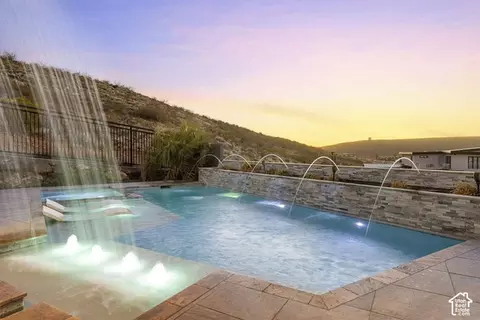 Exterior - 3652 S Cypress Rd, Hurricane, UT 84737 photo 11 of 17