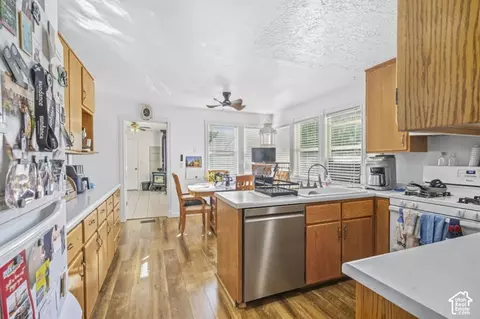 Kitchen - 86 N 300 E, Fairview, UT 84629 photo 1 of 4