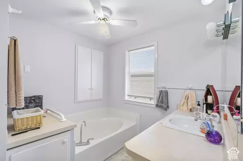 Bath - 86 N 300 E, Fairview, UT 84629 photo 3 of 5